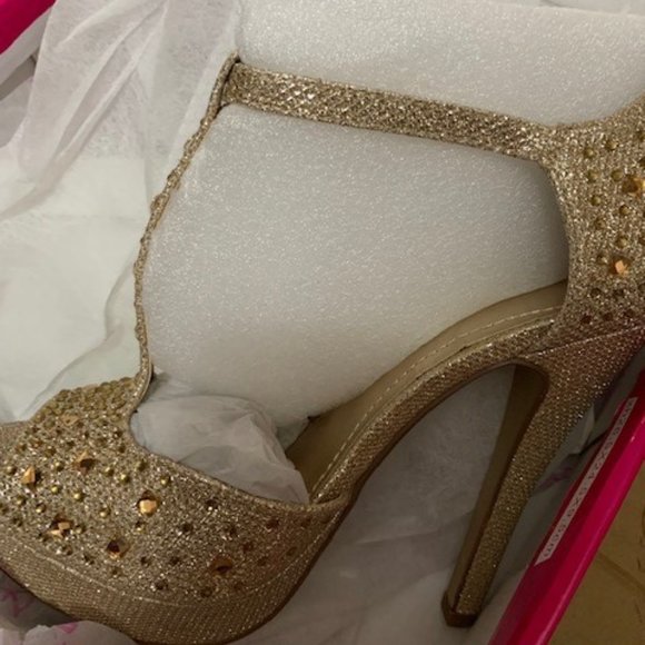 NIB DREAM PAIRS Women's Gold Glitter Open Toe High Heel Platform T-Strap Size 6 - Picture 7 of 9